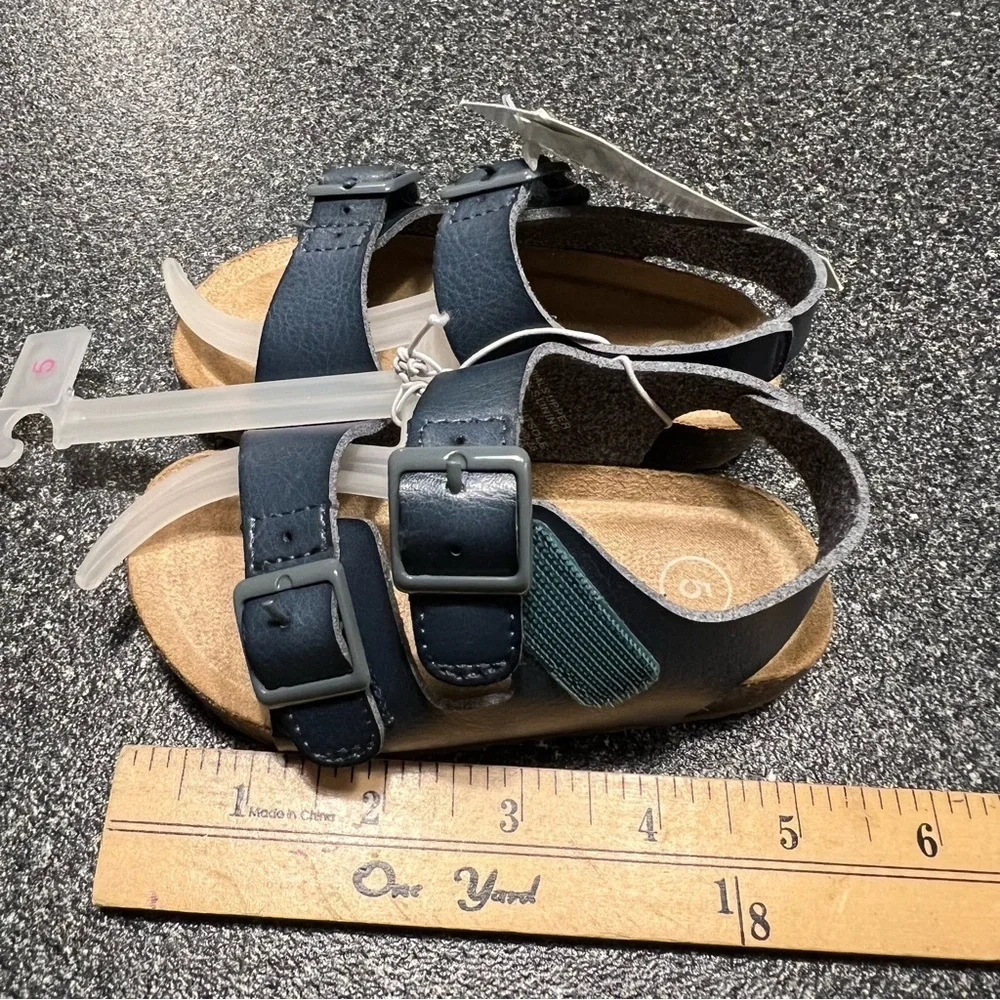 NWT Cat & Jack Toddler Girls Reagan Footbed Sandals- Size 5